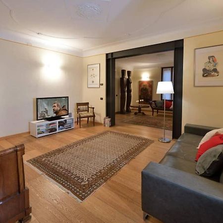 C-Rooms, Residenza Correggio Парма Екстериор снимка