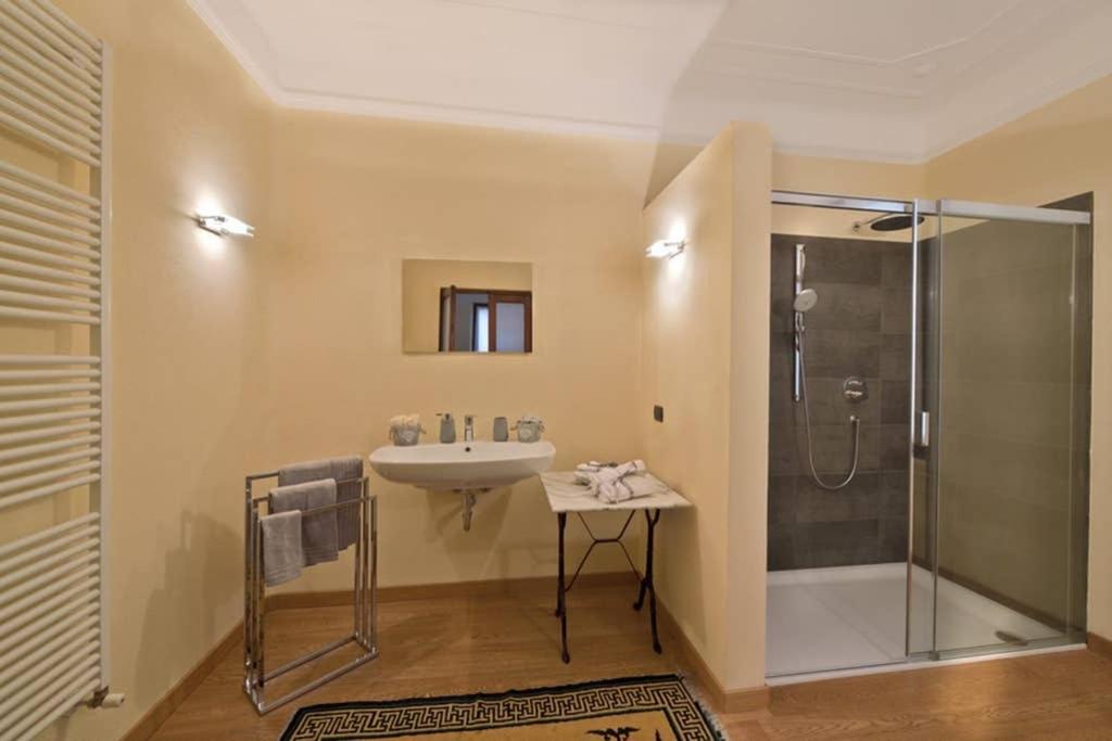 C-Rooms, Residenza Correggio Парма Екстериор снимка